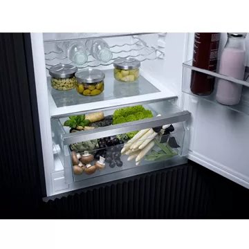 Réfrigérateur combiné encastrable 							MIELE				KFN 7733 E