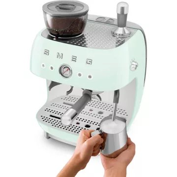 Expresso Broyeur							SMEG				EGF03PGEU vert d'eau