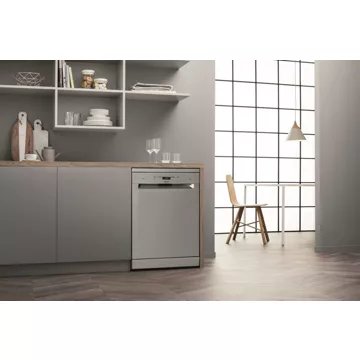 Lave vaisselle 60 cm							HOTPOINT				HFC3C32WX